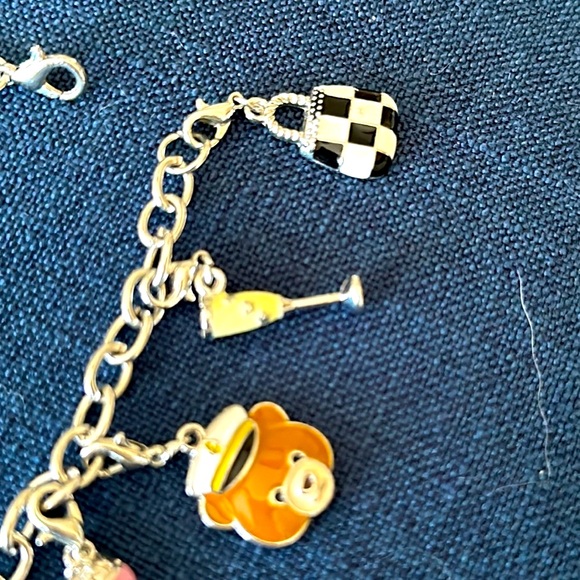 Lily Pulitzer charm bracelet with each charm clips individually interesting - Picture 6 of 17